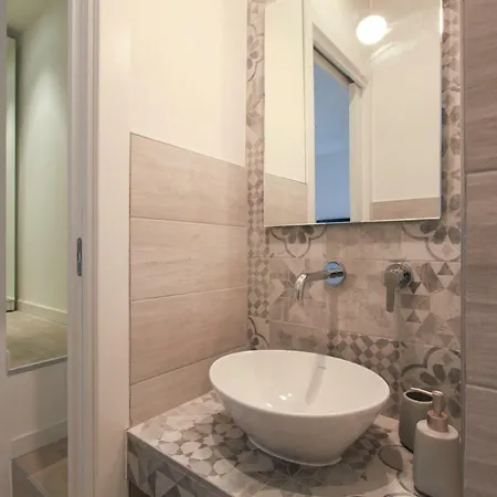 Apt Via Sirtori- In Porta Venezia *